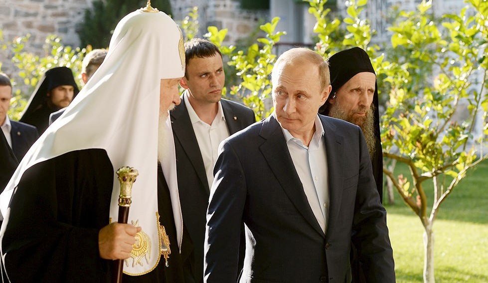 Putins Krieg mit Kyrills Beistand? Religionspolitische und friedensethische Fragen zum Ukraine-Krieg