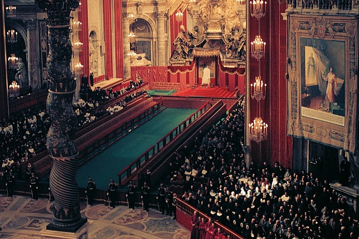 60 Jahre 'Lumen gentium': Was das Konzilsdokument mit heutigen Kirchenreformdebatten zu tun hat
